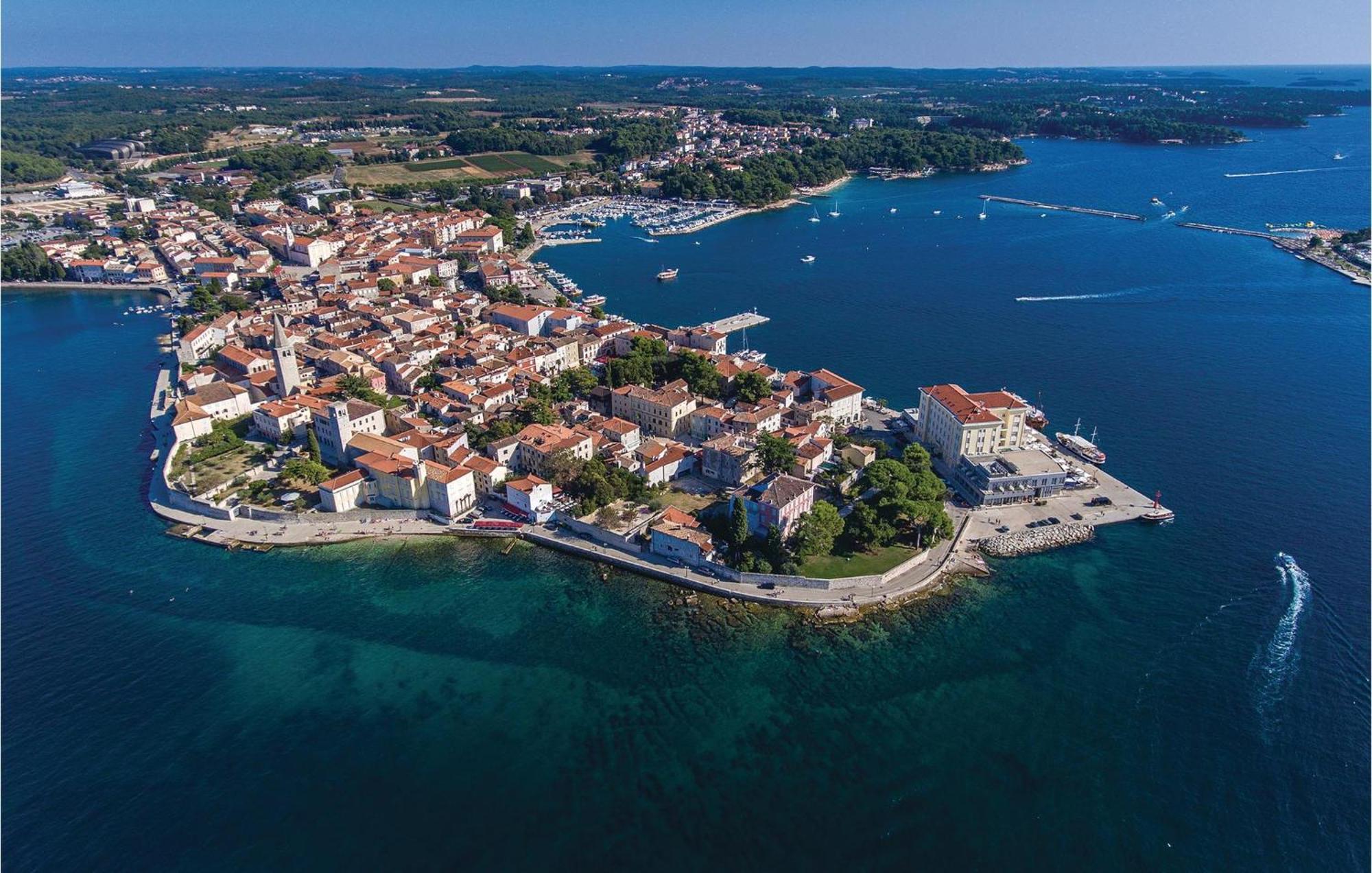 Cozy Apartment In Porec With Wifi Экстерьер фото